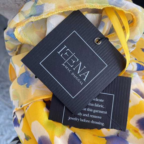 IEENA for Mac Duggal 70207 Bell Sleeve Floral Print Dress - Picture 9 of 9